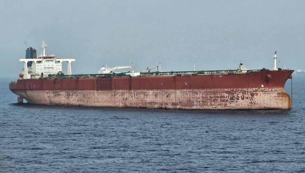 δεξαμενόπλοια VLCC άνω των 20 ετών μεταφέρουν πετρέλαιο