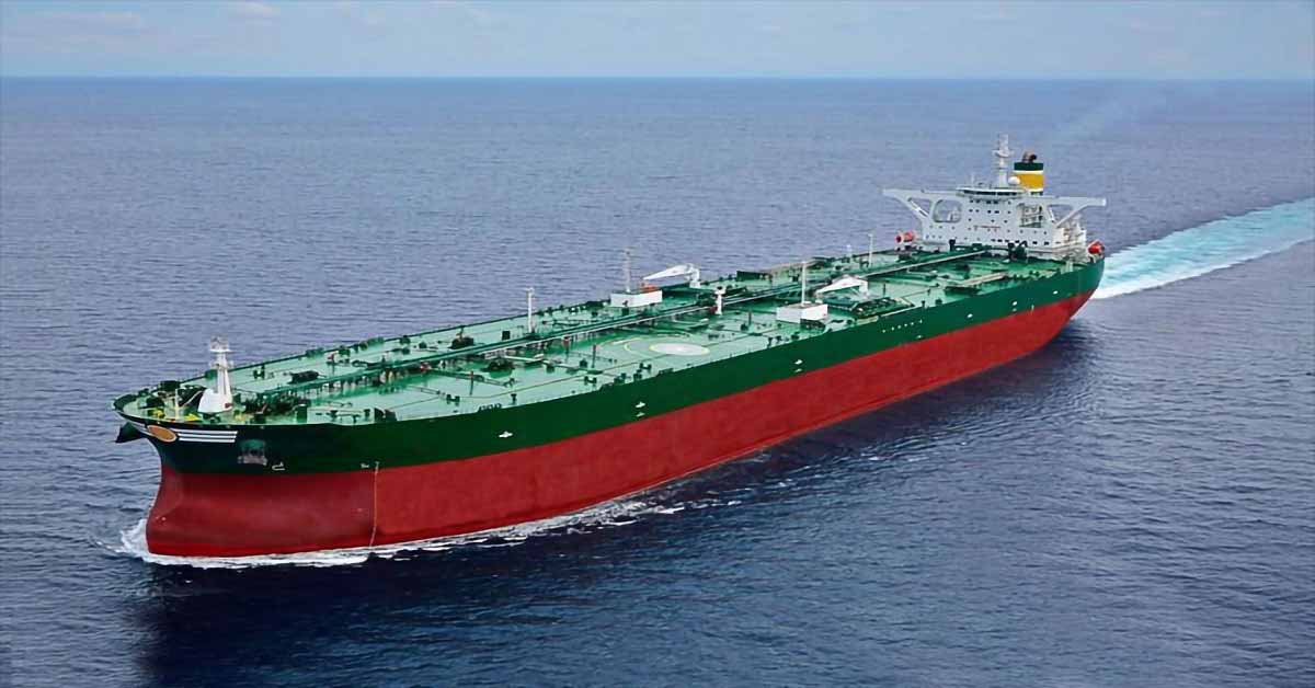 Δεξαμενόπλοιο VLCC εν πλω στον ωκεανό