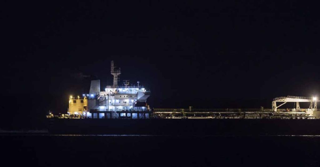 Η Ρωσία κατάσχεσε Ελληνόκτητο τάνκερ στην Βαλτική θάλασσα!