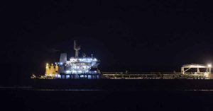 ellinoktito-tanker-krateitai-rosia