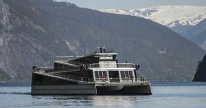 ilektriko_ploio_kapnos