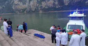 ανατροπή ποταμόπλοιων στην Κίνα με νεκρούς