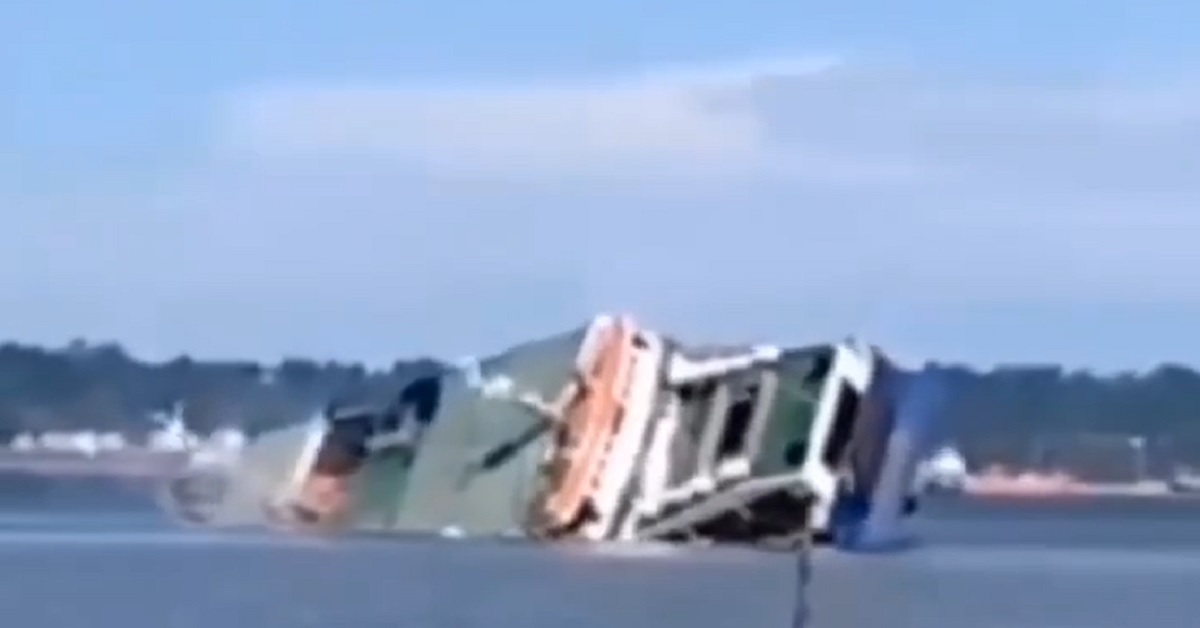 τραγική βύθιση φέριμποτ στην Ινδονησία