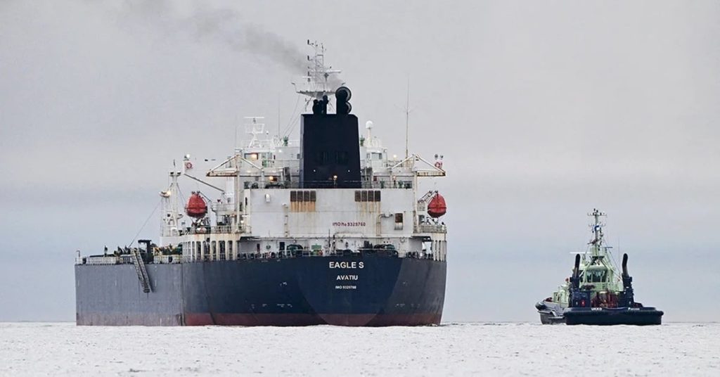 Δικαστική βόμβα στο Ελσίνκι: Αθώοι οι ναυτικοί του δεξαμενόπλοιου Eagle S