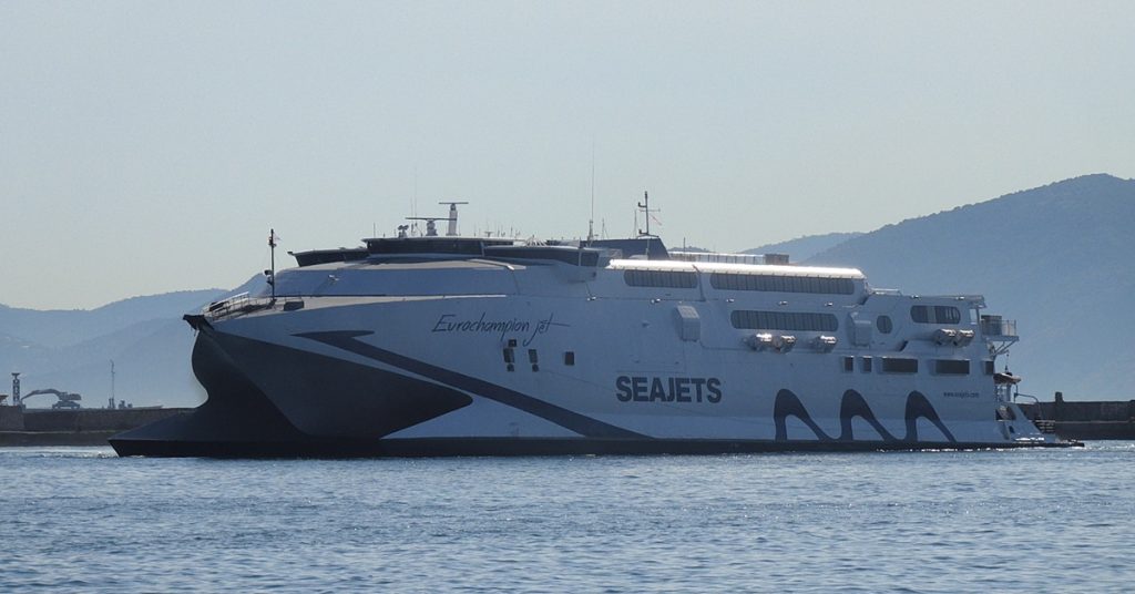 Ξεκινάει αύριο δρομολόγια το Eurochampion Jet (video)