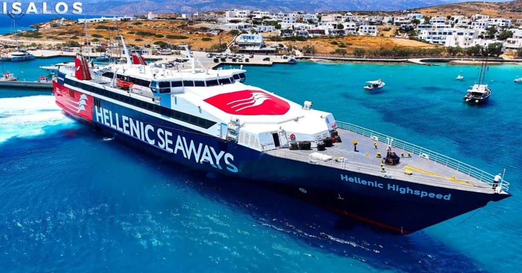 Εντυπωσιακή μανούβρα 3 λεπτών στα γαλαζοπράσινα νερά του Κουφονησίου (video)