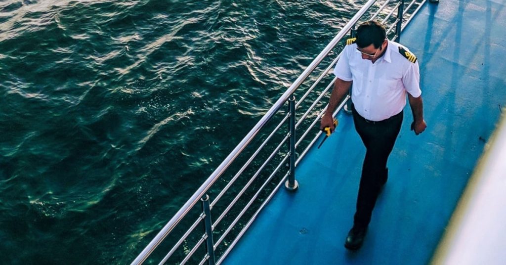 Ένα “τσουνάμι” 20.000 ναυτικών από την Ινδία απειλεί να αλλάξει την ποντοπόρο ναυτιλία