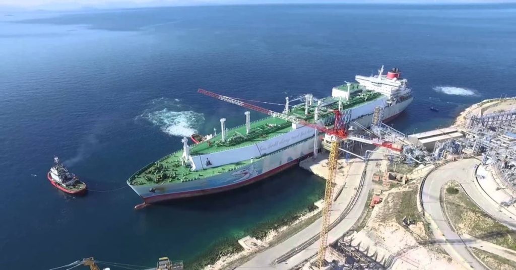 Νέοι κανόνες ρυμούλκησης πλοίων LNG στη Ρεβυθούσα