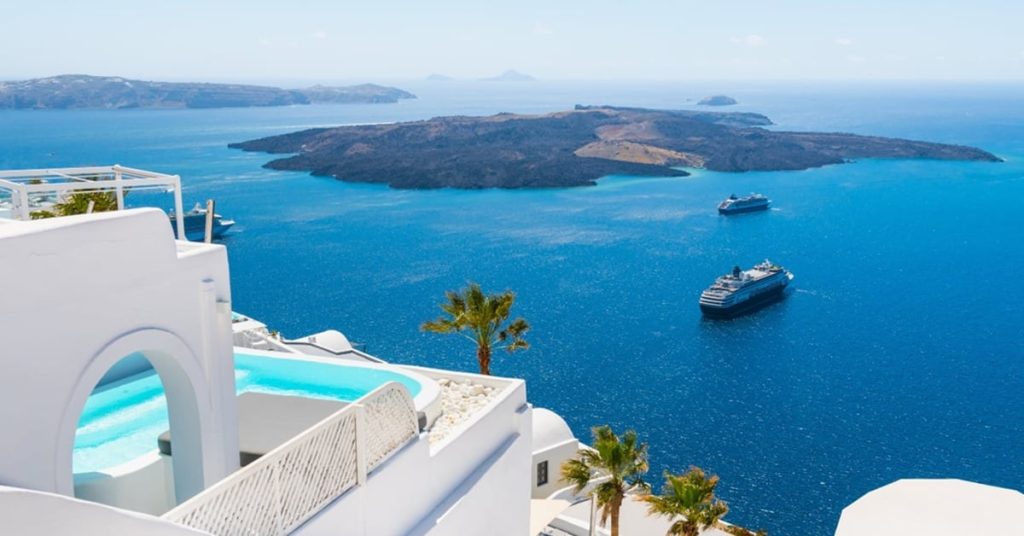 Σε ισχύ από σήμερα το τέλος κρουαζιέρας στα ελληνικά λιμάνια