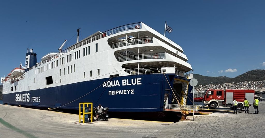Η SEA JETS διέθεσε χωρίς αμοιβή δύο επιπλέον πλοία για τη φωτιά στη Χίο