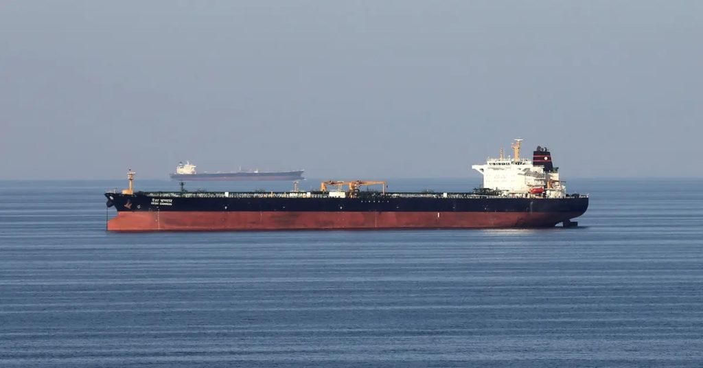 Συναγερμός για τα Ελληνικά πλοία στα στενά του Ορμούζ