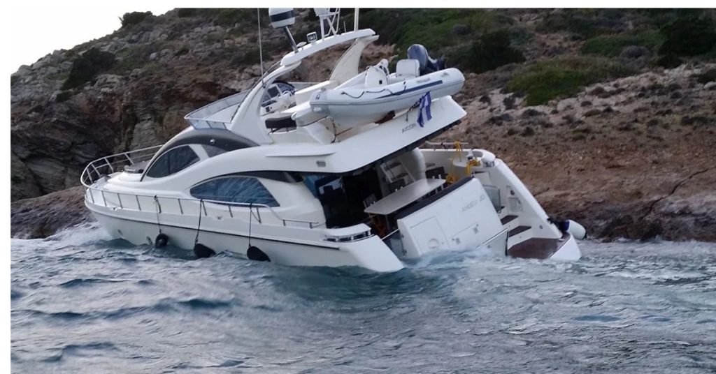 Αμοργός: Θαλαμηγός προσάραξε σε αβαθή