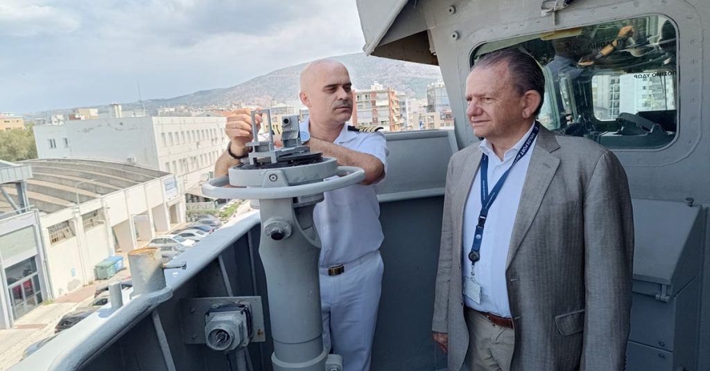 Η φρεγάτα «ΝΙΚΗΦΟΡΟΣ ΦΩΚΑΣ» στο λιμάνι του Βόλου