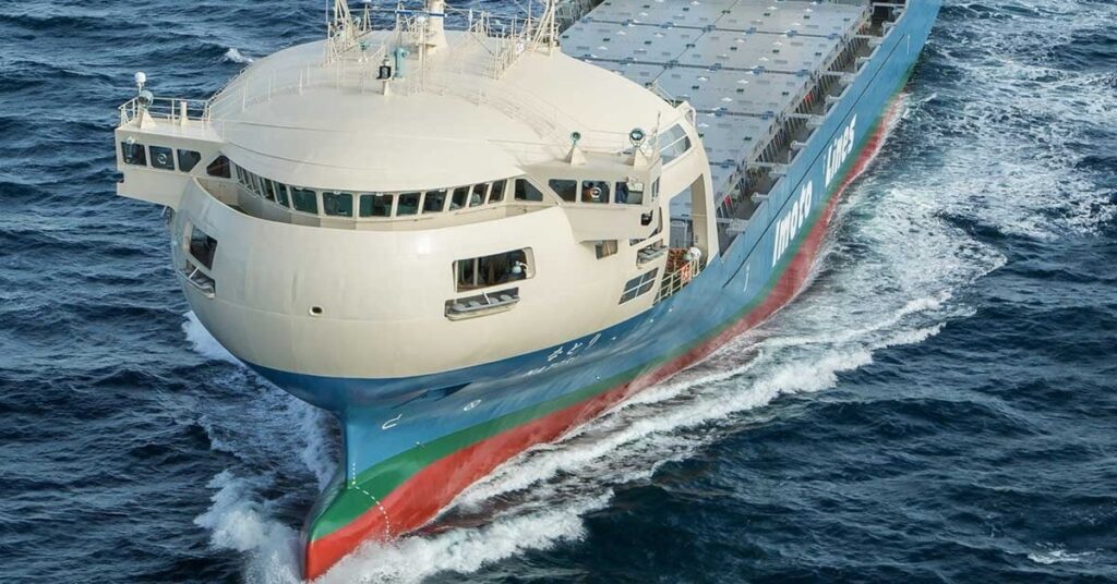 Το πρωτότυπο και μεγαλύτερο παράκτιο πλοίο με την πλώρη που έχει σχήμα αεροπλάνου (video)