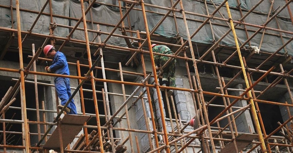 Συνταξιούχος του ΝΑΤ σκοτώθηκε σε οικοδομή, στην προσπάθειά του να συμπληρώσει την πενιχρή του σύνταξη