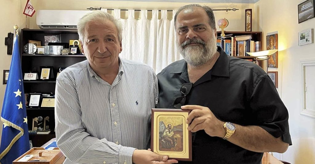 Νικόλας Πατέρας: Αναλαμβάνει την πλήρη ανακαίνιση του Ιερού Ναού του Αγ. Νικολάου στις Οινούσσες