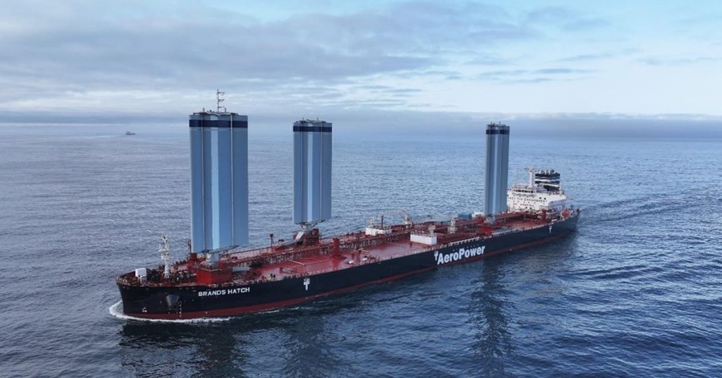 Η Πειραιώς χρηματοδοτεί το πρώτο δεξαμενόπλοιο τύπου LR2 στον κόσμο με αιολική ενέργεια