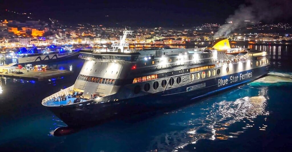 Αριστοτεχνική μανούβρα του επιβλητικού Blue Star 1 των 176 μέτρων στη Νάξο! (video)