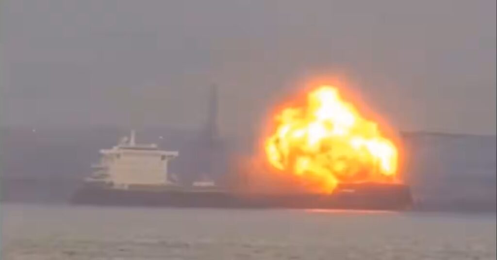 Βίντεο: Έκρηξη σε Ελληνόκτητο πλοίο στην Βαλτιμόρη