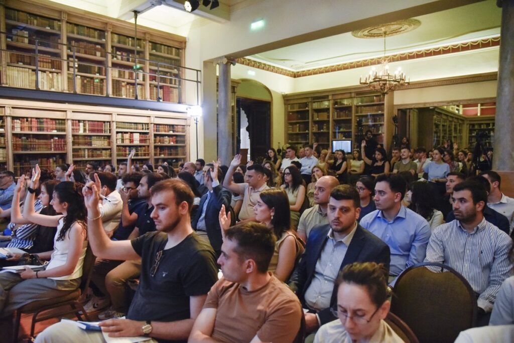 Isalos.net: Ένα θερινό σχολείο αφιερωμένο στο Ναυτικό Δίκαιο
