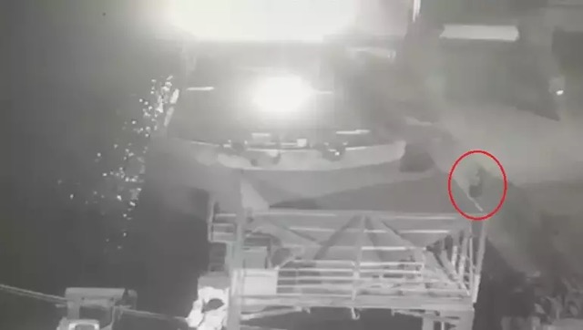 Φορτηγό πλοίο εμβόλισε το σκάφος του Halit Yukay