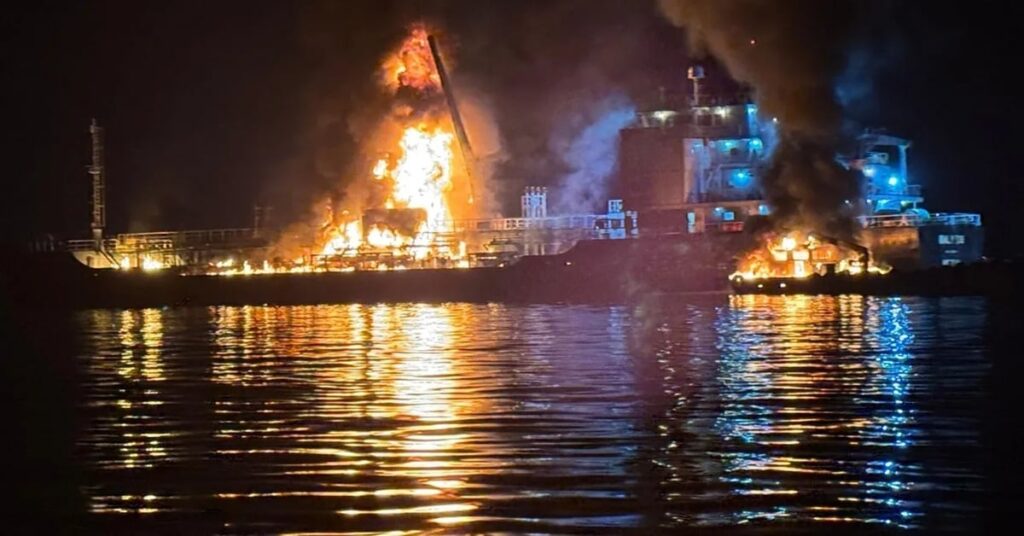 Νότια Κορέα: Ένας νεκρός και δύο τραυματίες από πυρκαγιά σε πλοία