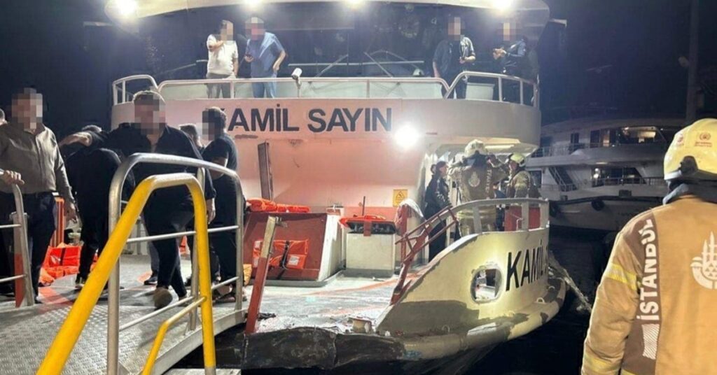 Παραλίγο τραγωδία από την σύγκρουση επιβατηγού και φορτηγού πλοίου στον Βόσπορο
