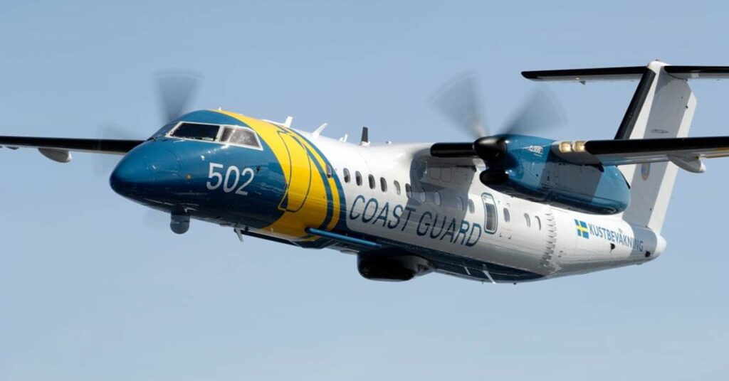 Μέλος του πληρώματος εντοπίστηκε από αέρος να πετάει σκουπίδια στη θάλασσα – Βαρύ το πρόστιμο