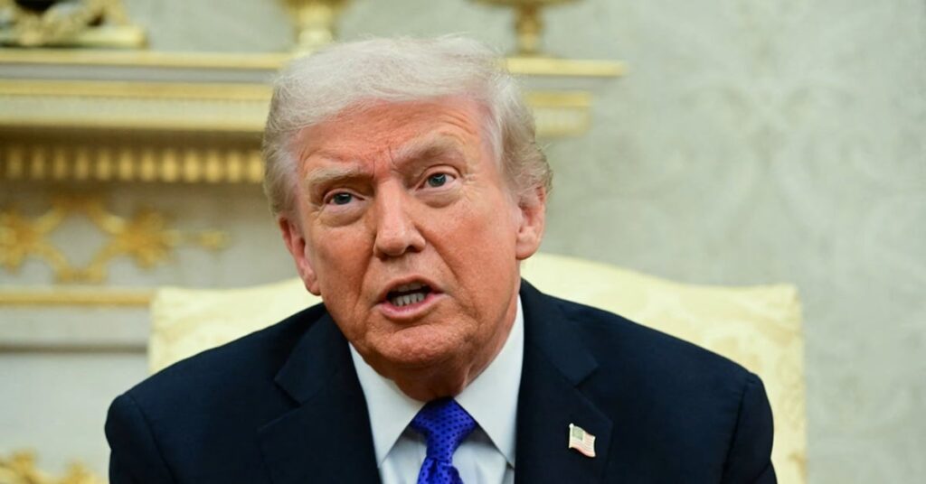 Κίνηση ματ του Τραμπ: «Τελειώνει» τις ρωσικές πετρελαϊκές και αλλάζει τον χάρτη των τάνκερ