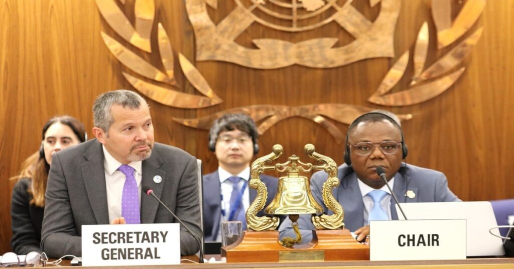 Ο ΙΜΟ «παγώνει» την πράσινη μετάβαση της ναυτιλίας – Διχασμός στη διεθνή ναυτιλιακή κοινότητα