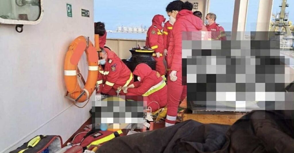 Μια ακόμη τραγική είδηση: Φιλιππινέζος Α΄ Μηχανικός κατέρρευσε και πέθανε ξαφνικά