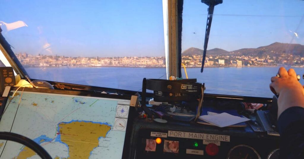 Άφιξη με “τέρμα τα γκάζια” στην Αίγινα και “απογείωση” για Αγκίστρι!