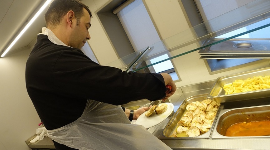 ANDROS QUEEN: Η χαρά του πληρώματος είναι... ο μάγειρας!