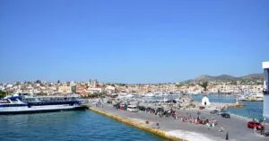 Αίγινα: Στις 5 το απόγευμα το τελευταίο συμβατικό πλοίο από τον Πειραιά – Έντονες αντιδράσεις των κατοίκων dromologia_ploiwn_aktoploia