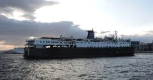 ploio_aktoploia_murtidiotissa