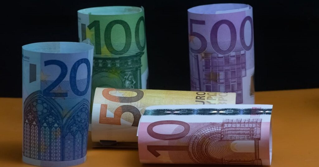 Ξεκινάει η καταβολή του δώρου Χριστουγέννων 2025 για τους ναυτικούς: Ποιοι το δικαιούνται και τι δικαιολογητικά χρειάζονται