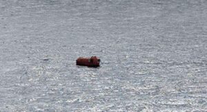 Μια πράξη ναυτοσύνης που αντιπροσωπεύει τον Έλληνα ναυτικό και αγγίζει τον πυρήνα της ανθρώπινης ευθύνης στη θάλασσα.