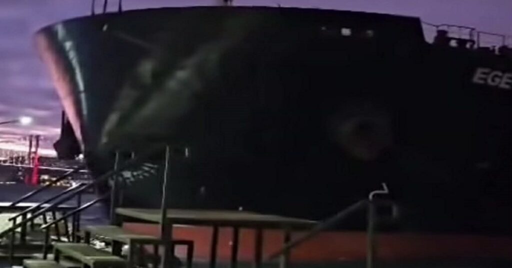 Οι κακές καιρικές συνθήκες και οι ισχυροί άνεμοι που έπνεαν στην γειτονική χώρα, ήταν οι αιτία να συμβούν αρκετά θαλάσσια ατυχήματα και να αποφευχθούν πολλά κόμη την τελευταία στιγμή.