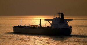 Συναγερμός στη Μεσόγειο: Δεξαμενόπλοιο φορτωμένο με 730.000 βαρέλια πετρέλαιο παρασύρεται ακυβέρνητο