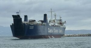 Το RΟ-RO «ΤΑΛΩΣ» προσάραξε στη Νάξο