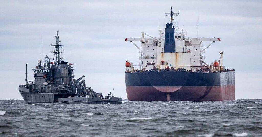 Στο στόχαστρο ο σκιώδης στόλος: κομάντος θα επιβιβάζονται σε δεξαμενόπλοια στην ανοικτή θάλασσα