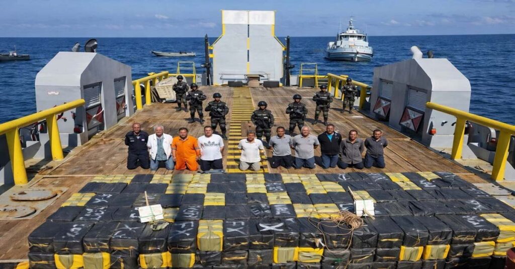 Κατάσχεση-ρεκόρ 6,6 τόνων κοκαΐνης στον Ειρηνικό από το ναυτικό του Ελ Σαλβαδόρ