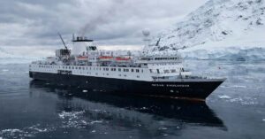 Η Δανία ναύλωσε κρουαζιερόπλοιο για στρατεύματα στη Γροιλανδία