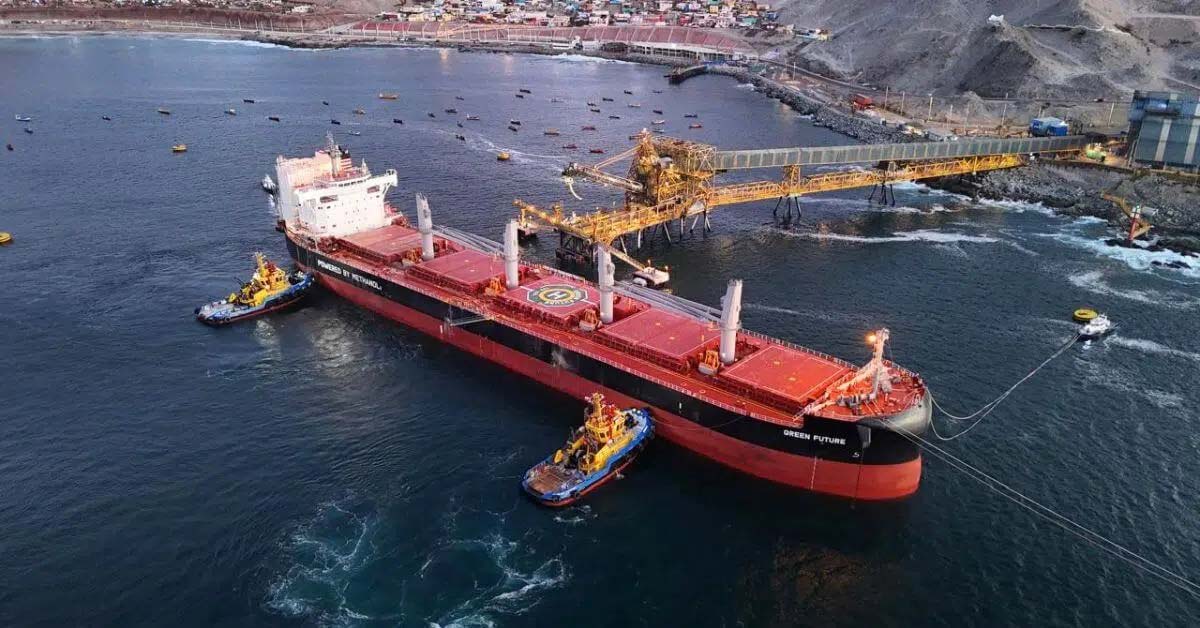 Το πρώτο bulk carrier με μεθανόλη πέτυχε σημαντική μείωση εκπομπών άνθρακα