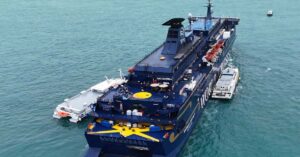 Ένα μέλος του πληρώματος έχασε την ζωή του από πυρκαγιά στο κρουαζιερόπλοιο World Legacy