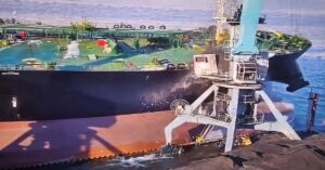 Βίντεο: Ελληνόκτητο δεξαμενόπλοιο προσέκρουσε σε προβλήτα και γερανό στην σε Ρωσικό λιμάνι