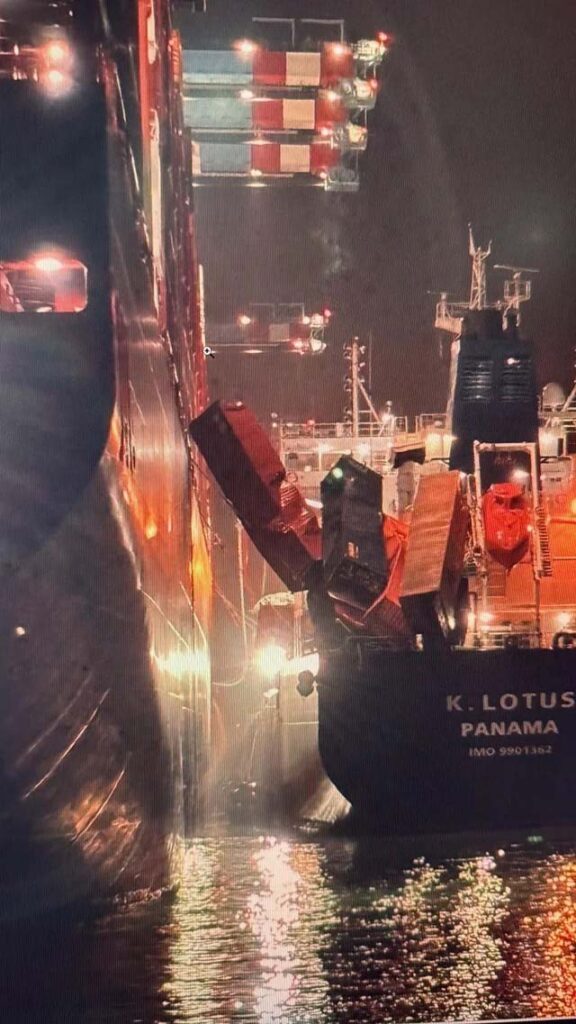 Σοβαρό ατύχημα στο Ρότερνταμ: Κοντέινερ έπεσαν πάνω σε πλοίο ανεφοδιασμού LNG