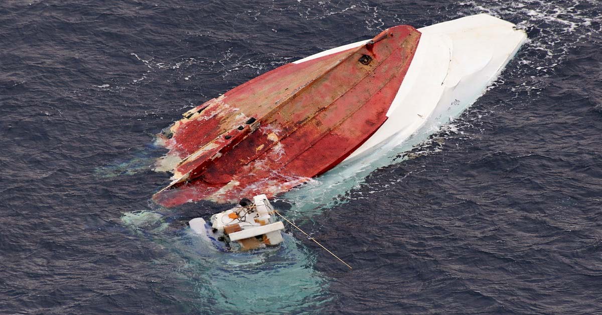 Συνελήφθη ο ανθυποπλοίαρχος για την σύγκρουση του φορτηγού πλοίου με αγκυροβολημένο αλιευτικό