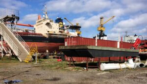 Το δικαστήριο στη Σιγκαπούρη καταδίκασε τον πλοίαρχο δεξαμενόπλοιου μεταφοράς χημικών προϊόντων σε 14 μήνες φυλάκιση, αφού παραδέχτηκε ότι είπε ψέματα για το θανατηφόρο ατύχημα στο πλοίο το 2024.