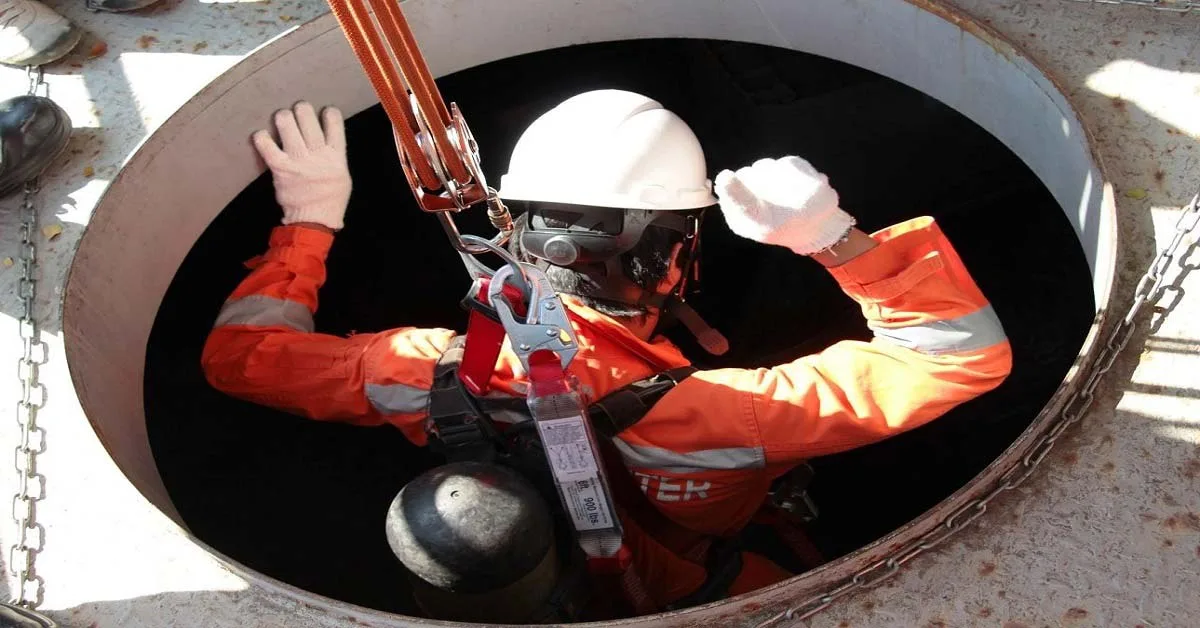 Δύο ναυτικοί έχασαν τη ζωή τους και δύο ακόμη νοσηλεύονται από είσοδο σε κλειστό χώρο